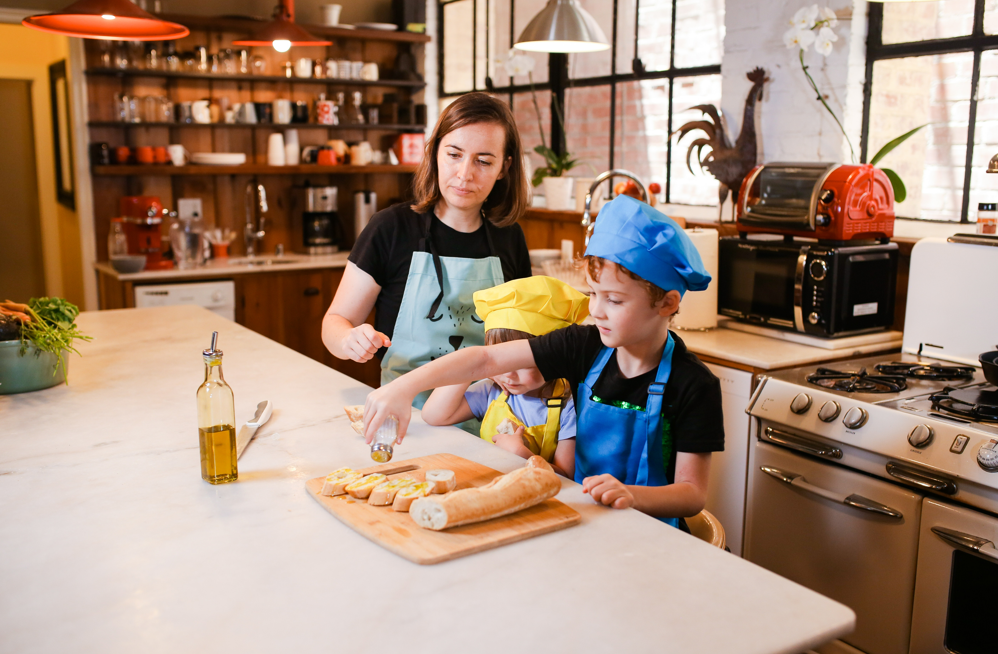 Spend time doing a hobby together Pic Credit Pexels