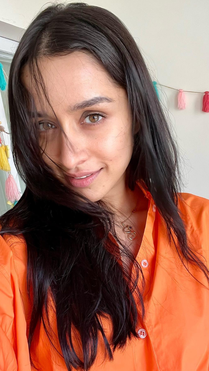 Just another gorgeous photo of Shraddha 