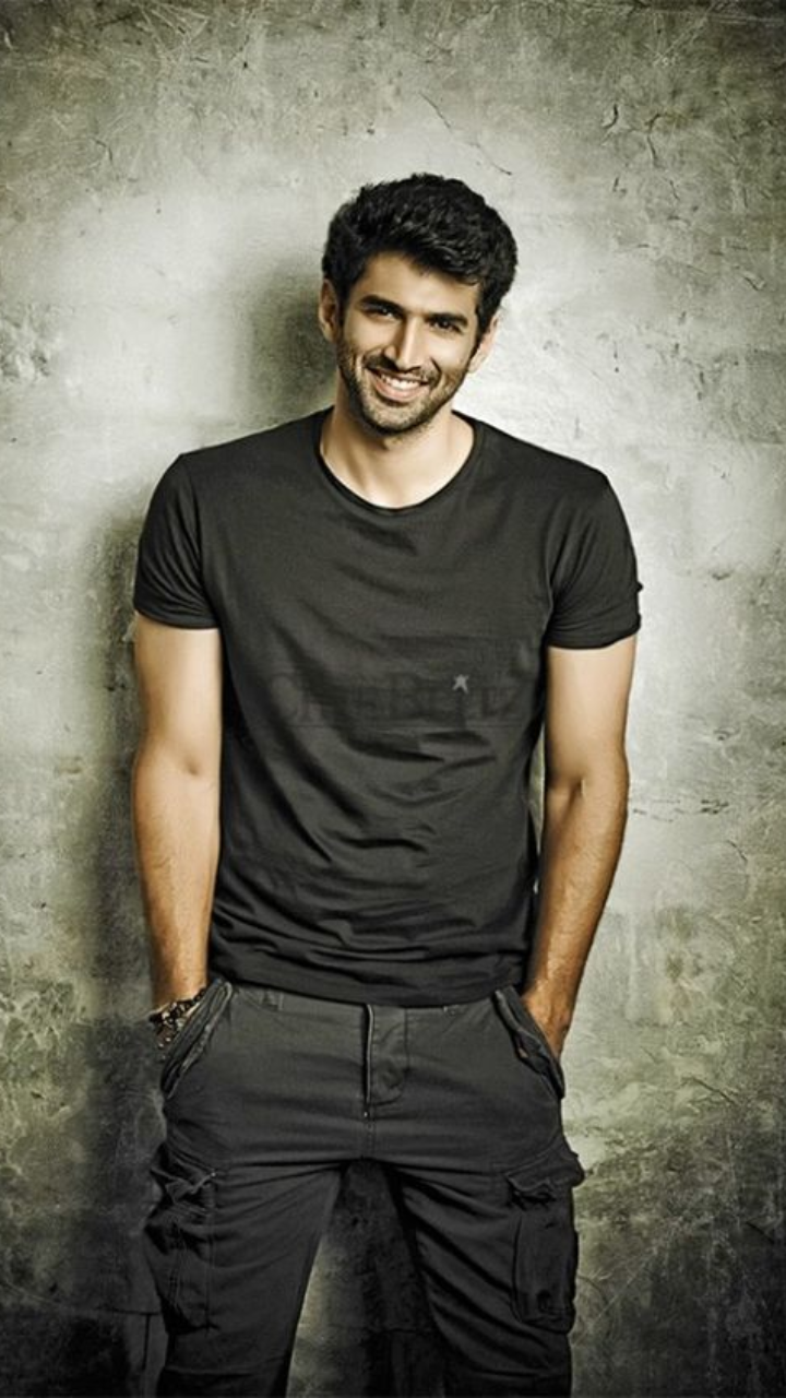 Aditya Roy Kapur Is A Hearththrob