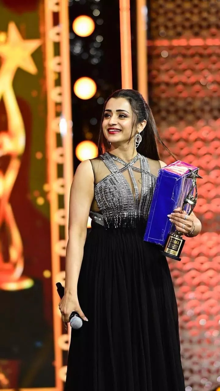 Popular Choice Best Actress Tamil