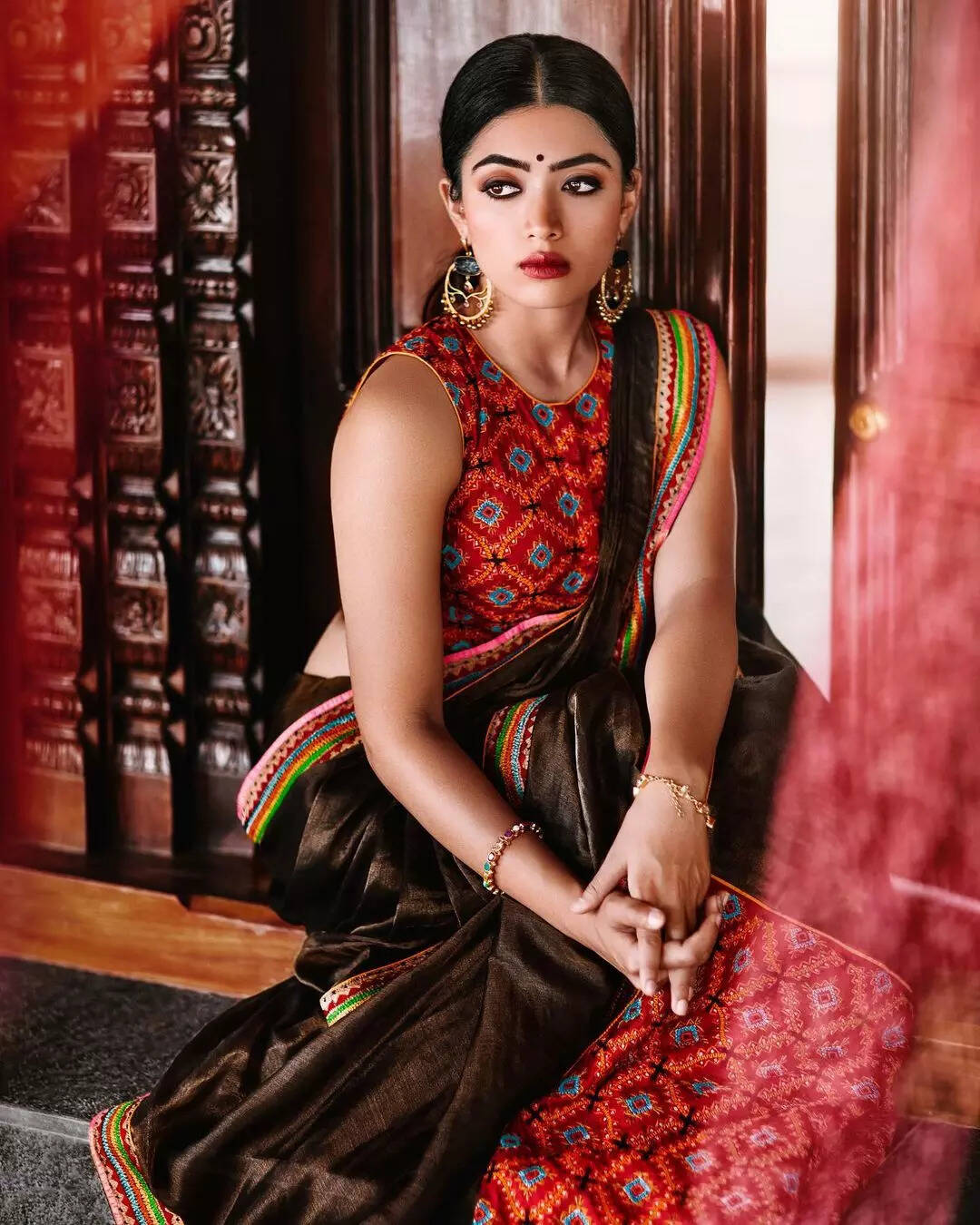 Rashmika Mandanna's Black Silk Saree Is Just Perfect For The Wedding Season  - News18