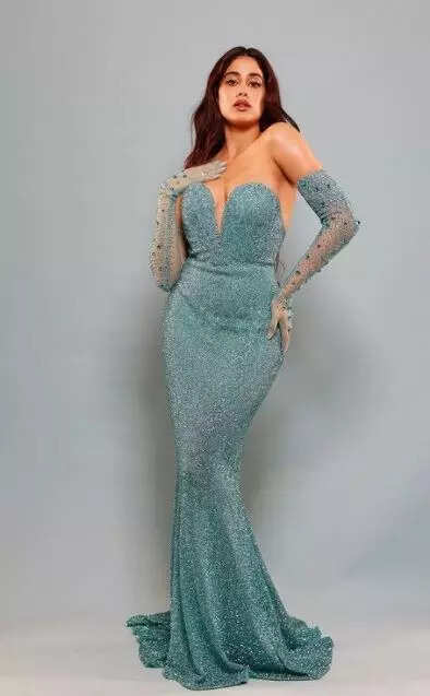 Janhvi Kapoor looks sizzling in a shimmery mermaid-core dress Pic Credit Pinterest
