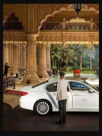 Airport transfers in BMW