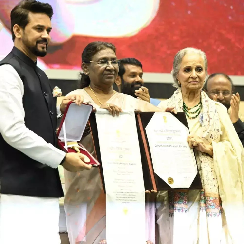 Waheeda Rehman Wins Dadasaheb Phalke Lifetime Achievement Award