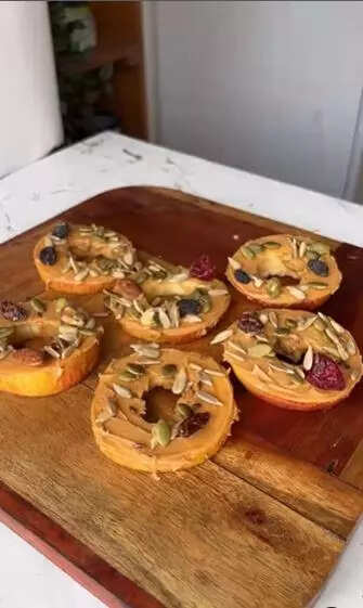 Kiara Advani eats apple slices with peanut butter and sprinkled nuts as her pre-workout snack Pic Credit Instagram food_lunatic