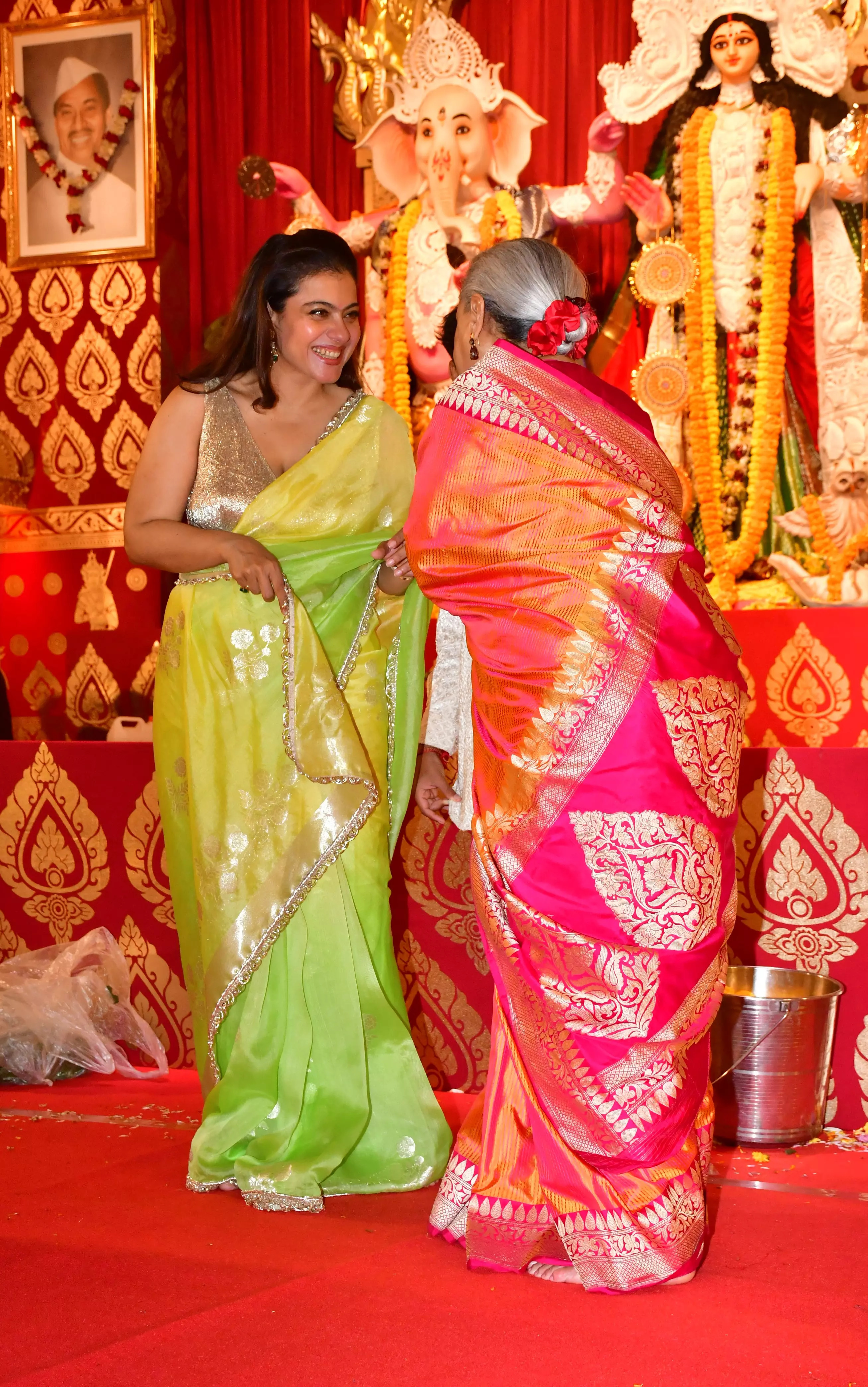 Kajol and Jaya Bachchan 