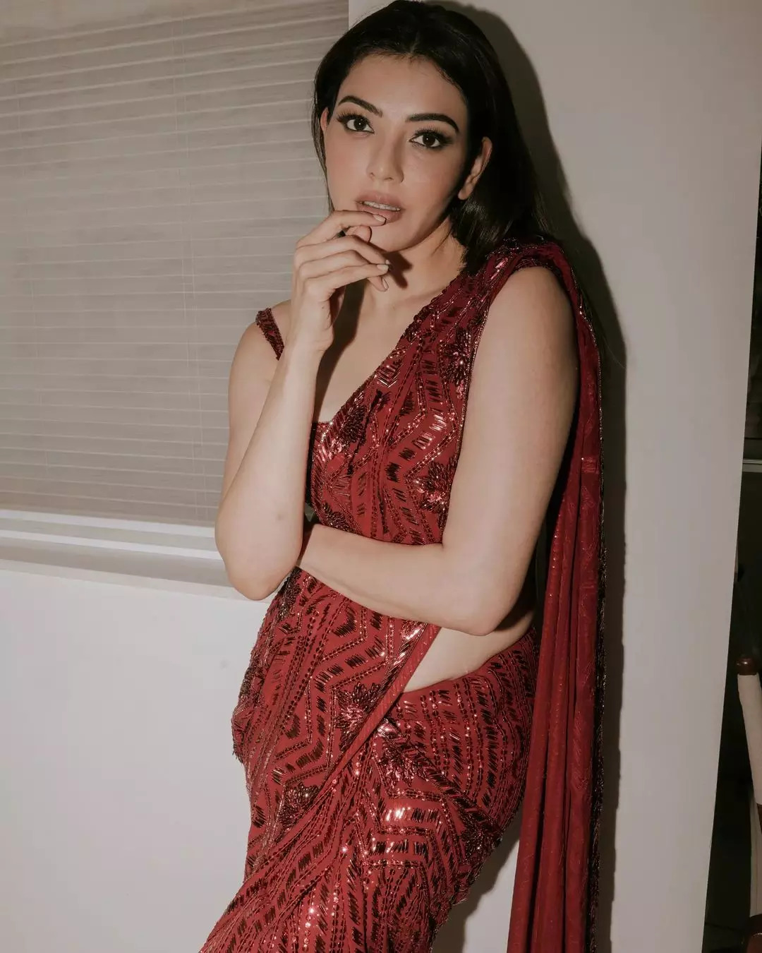 A red saree never disappoints 