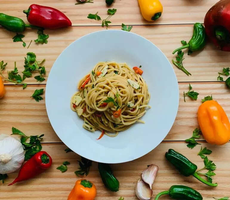 4 Simple Veg Pasta Recipes To Have For Dinner | Recipes News - Times Now