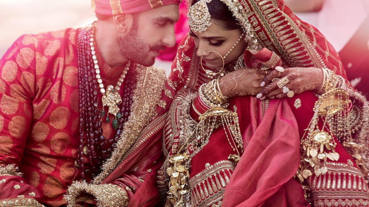 A Glimpse Into Deepika Padukone And Ranveer Singhs Secretive Nuptials