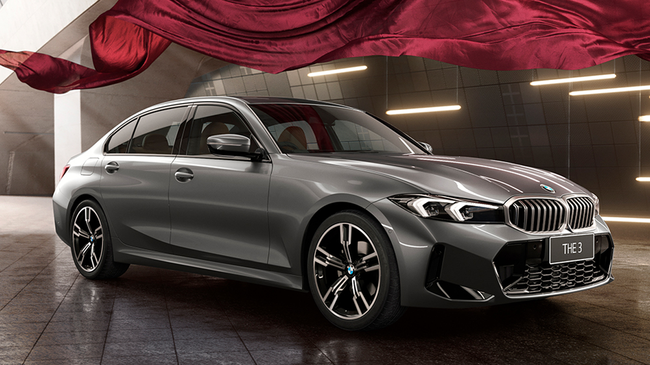 5 Most Comfortable Executive Sedans In India, Toyota Camry, BMW 3 ...