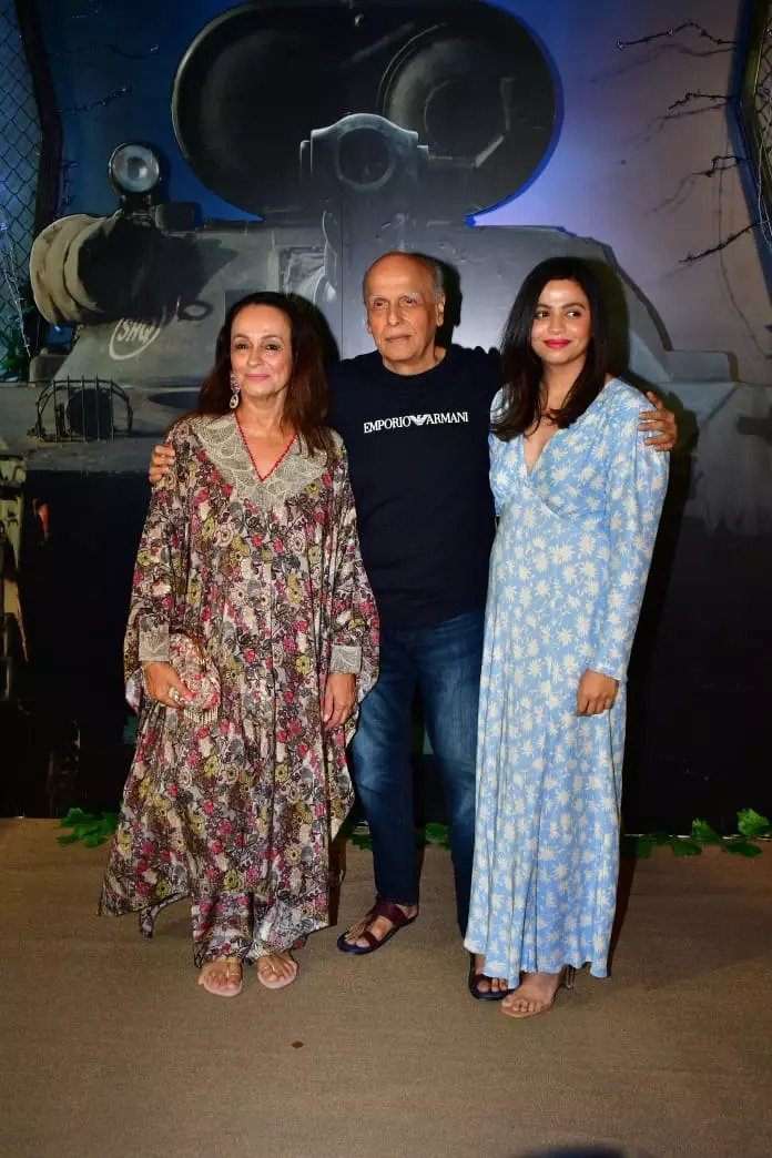 Mahesh Bhatt and fam