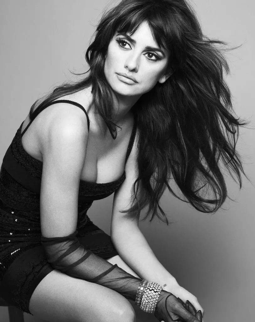 Just Penelope Cruz Raising The Temperature To New Heights At 49