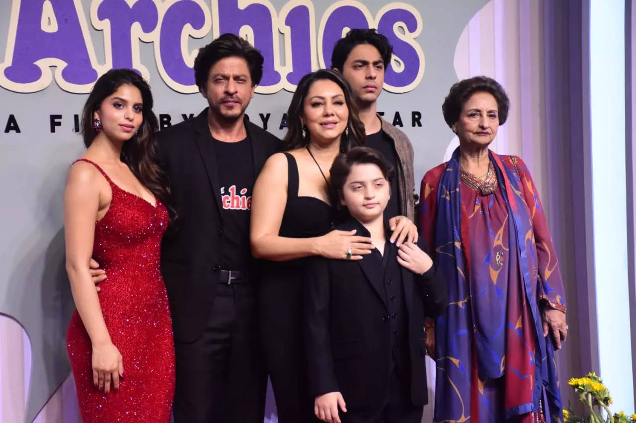 Shah Rukh Khan To Hrithik-Saba: Celebs Attend The Archies Screening At ...