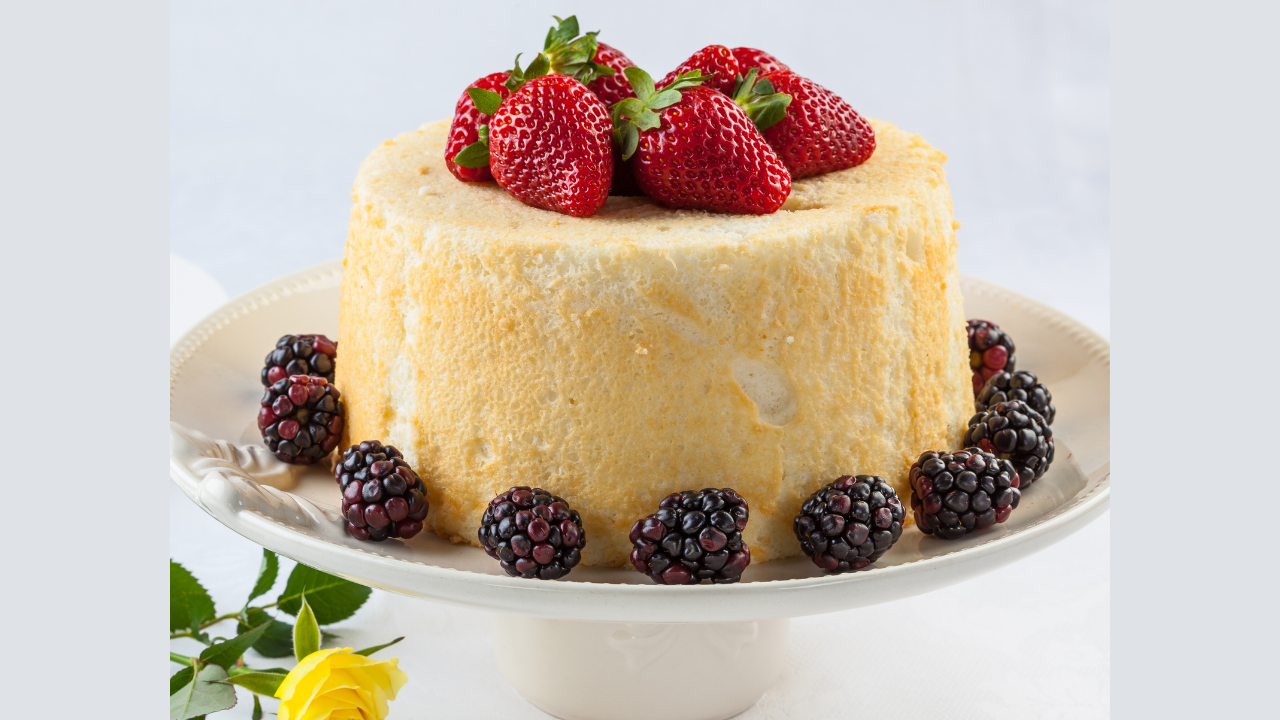 Christmas Cake Recipes: 4 Delicious Christmas Cake Recipes For 2023 To