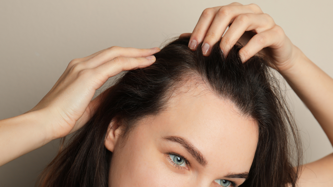 Alternatives to cover grey hair without dye