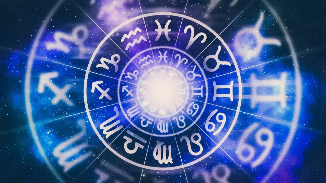 Astrology, Horoscope 2024: మేషరాశి వారికి 2024 ఎలా ఉండబోతోంది...అదృష్టం ...