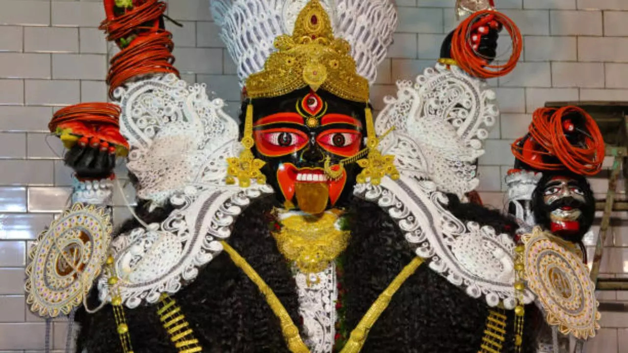 Dakshina Kali Dhyan Mantra