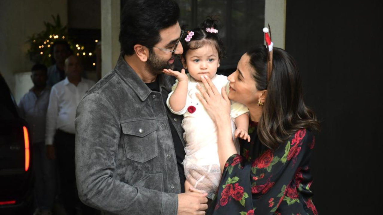 Ranbir Kapoor And Alia Bhatt Introduce Baby Raha Kapoor To The World In A Heartwarming Public Debut