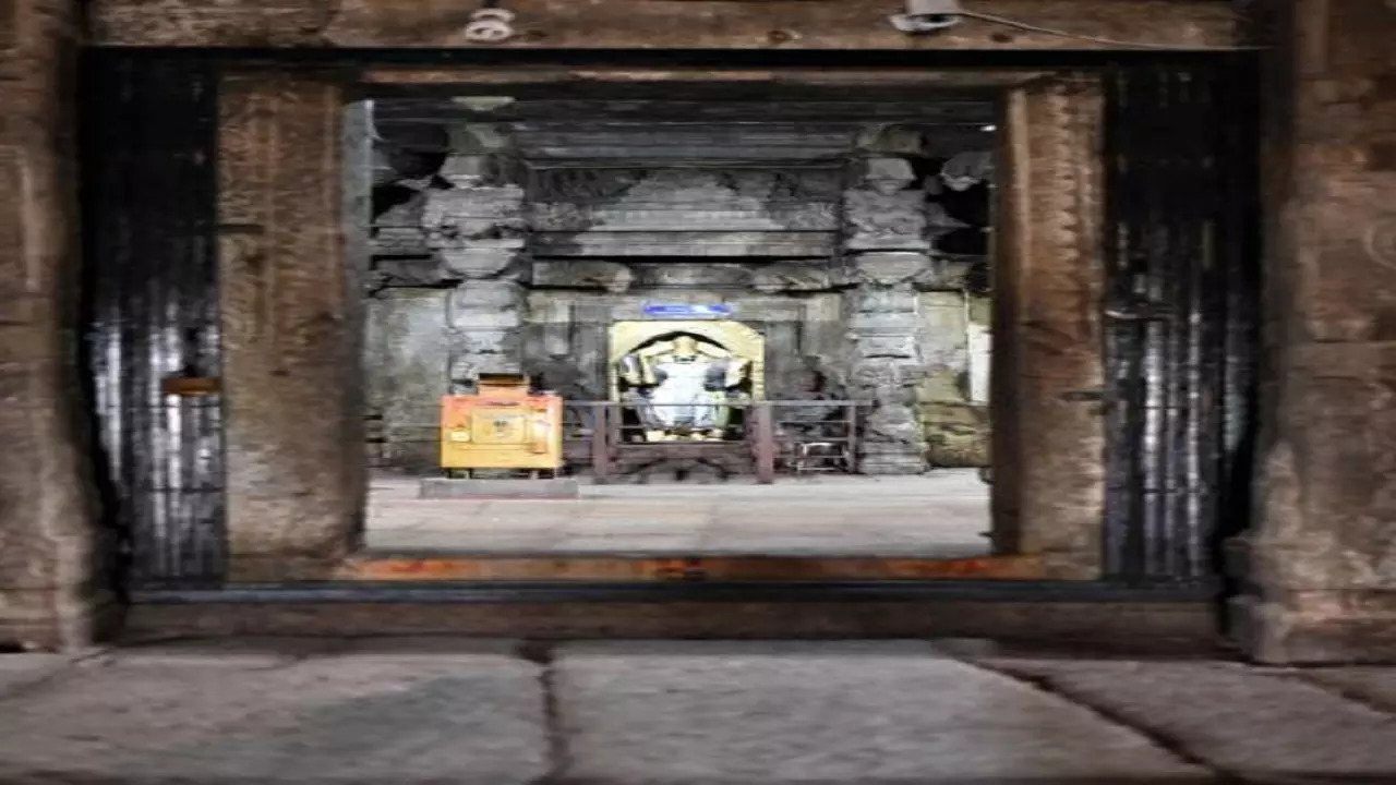 Sage Agastya used to live in a cave chamber