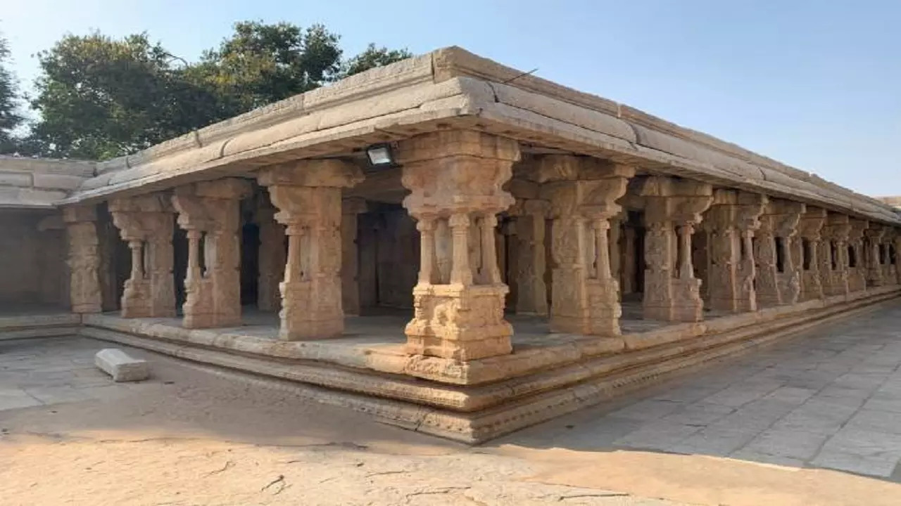 Structure Of Veerabhadra Temple