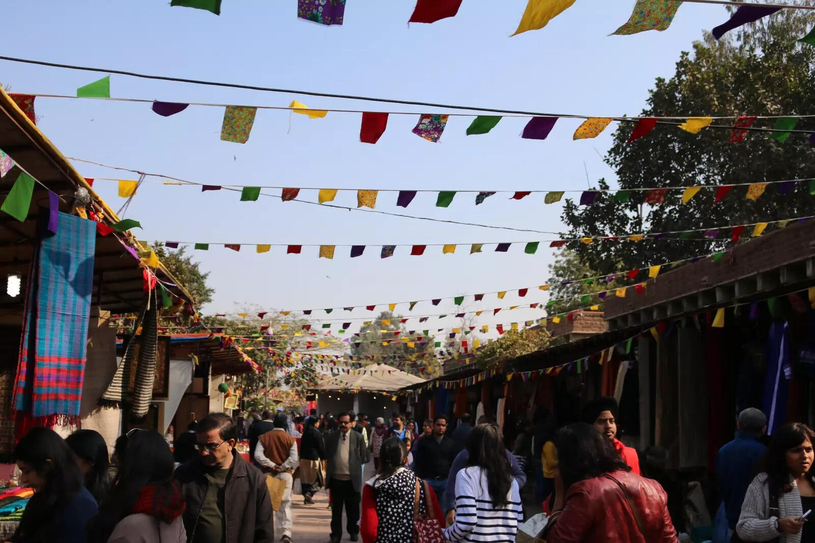 Dastkari Haat Craft Bazaar: Spend Winter Mornings At Dastkari Haat ...