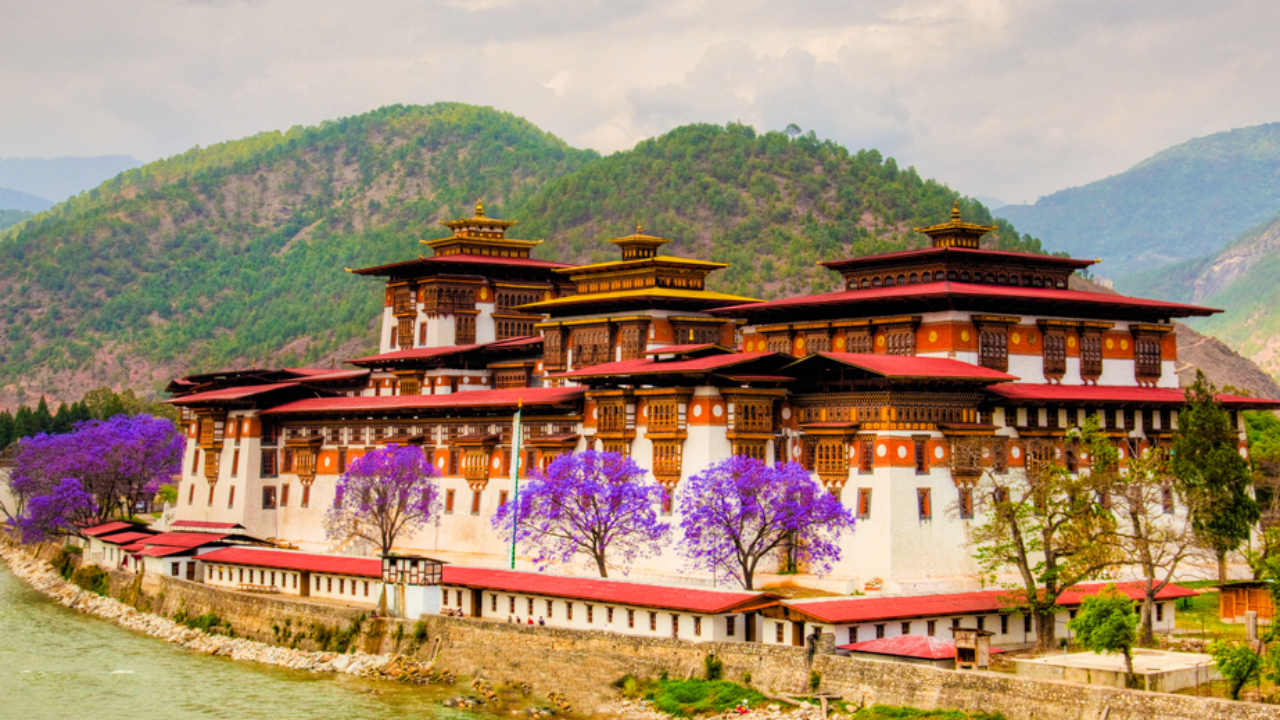 Punakha  Semtokha Dzong