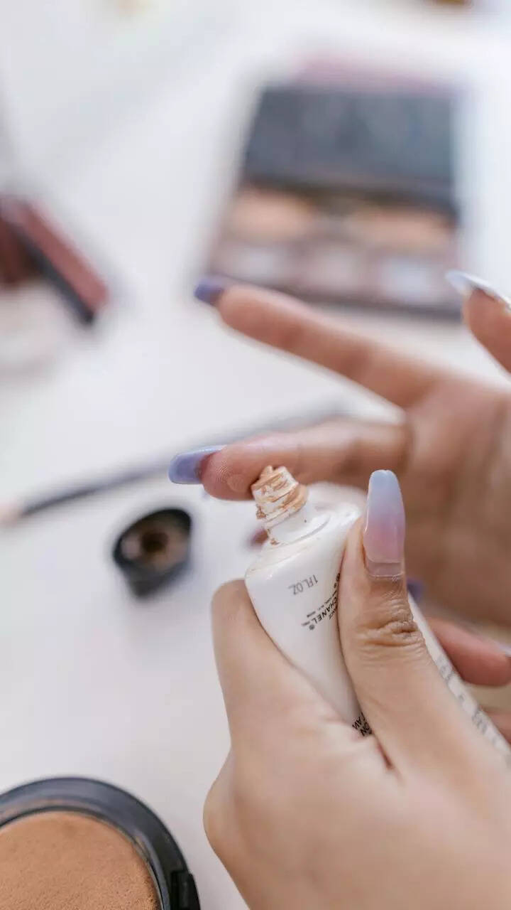 How To Colour Match Foundation Testers Without Touching Them To Your