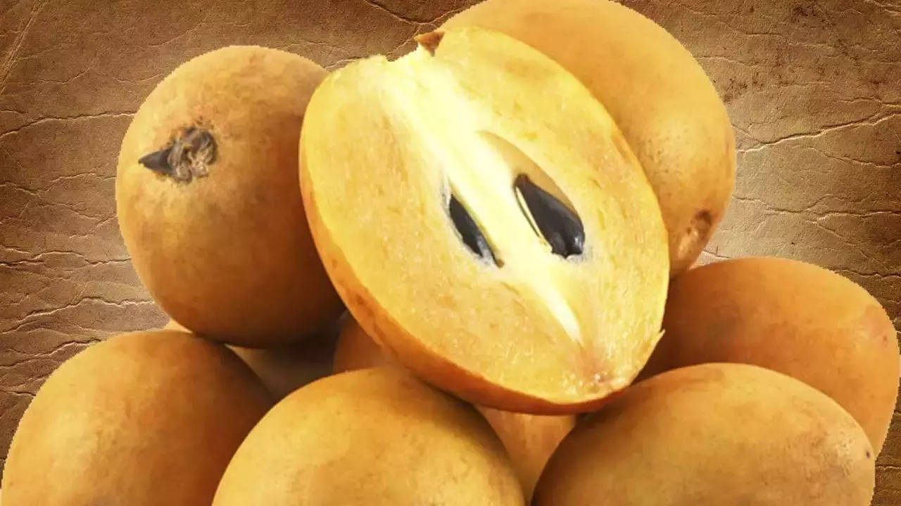 sapota fruit