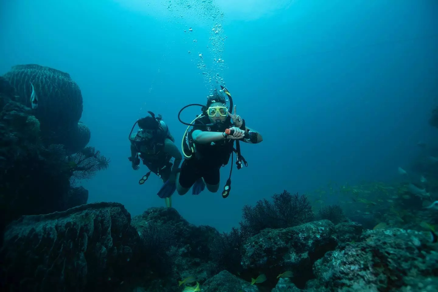 Exploring Underwater 