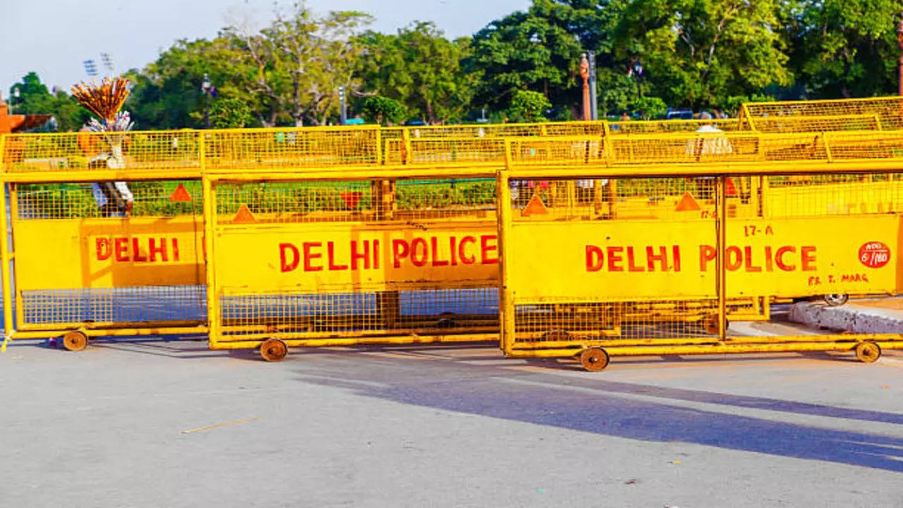 Delhi Police Imposes Section 144 ahead of Farmers39 Protest on February 13