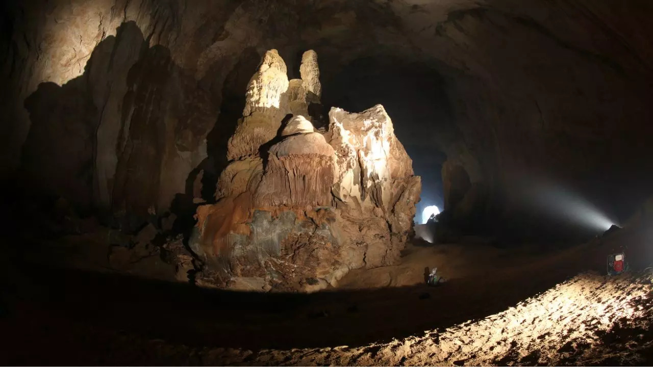 Son Doong Cave Vietnam