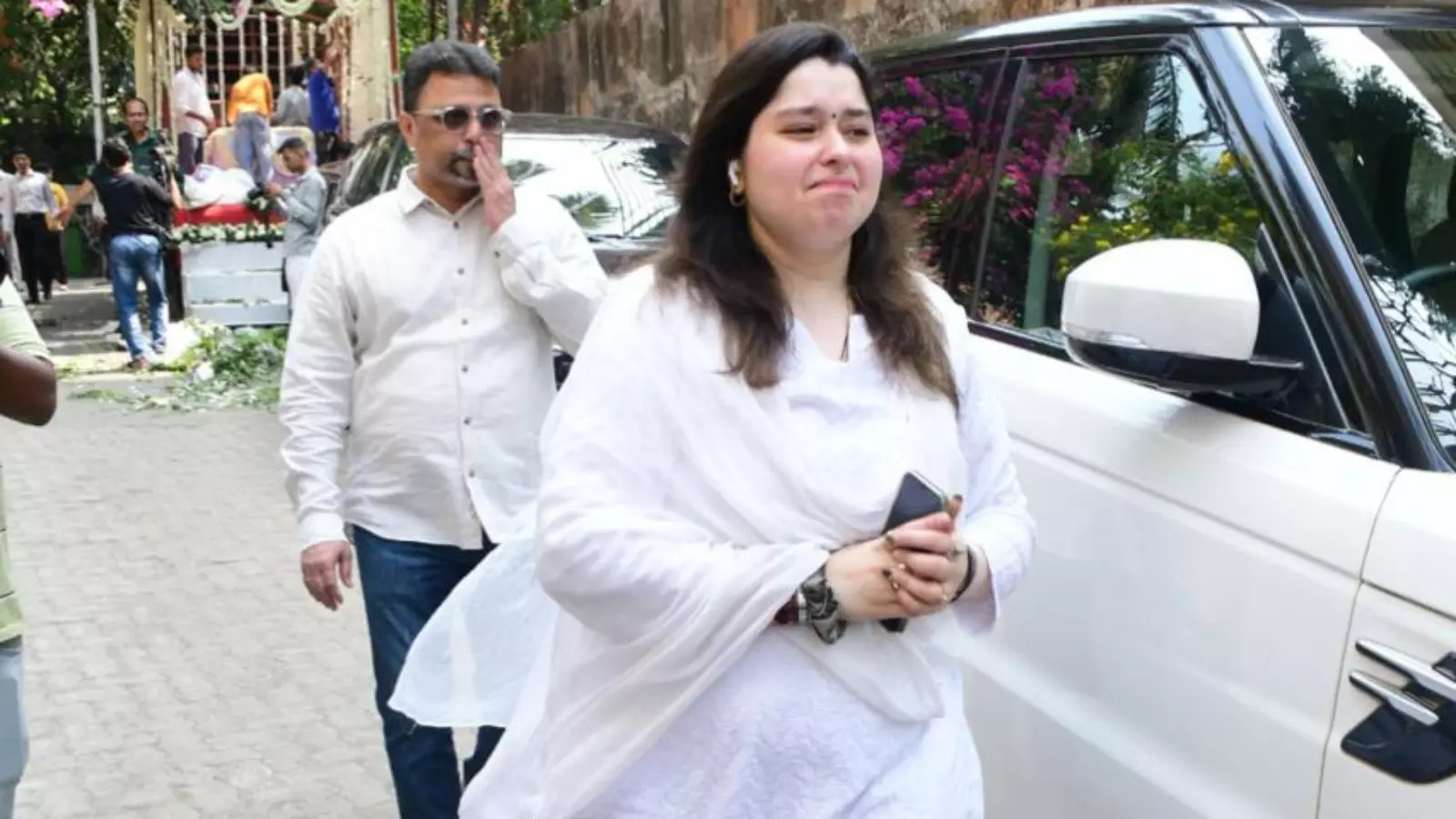 Pankaj Udhas daughter breaks down