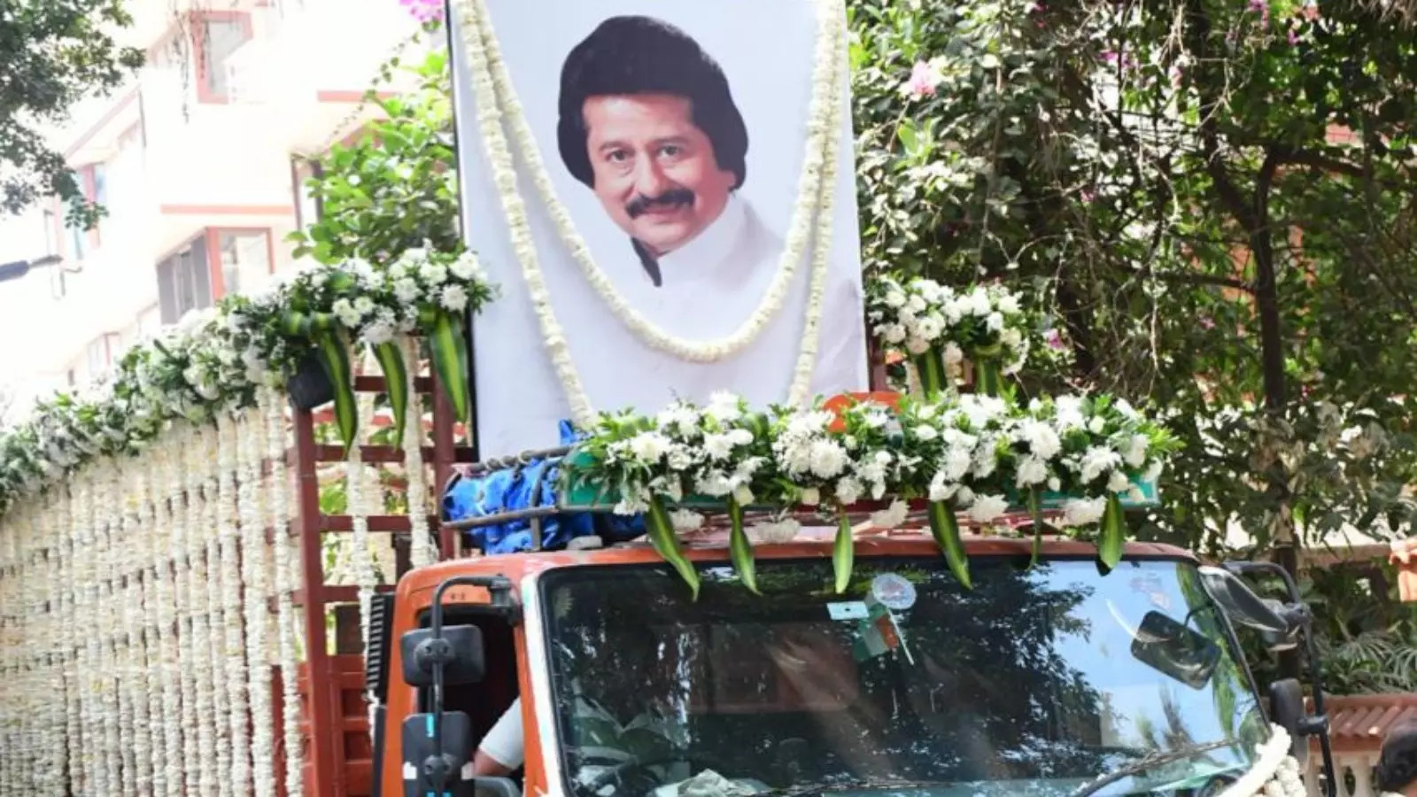 Pankaj Udhas passes away