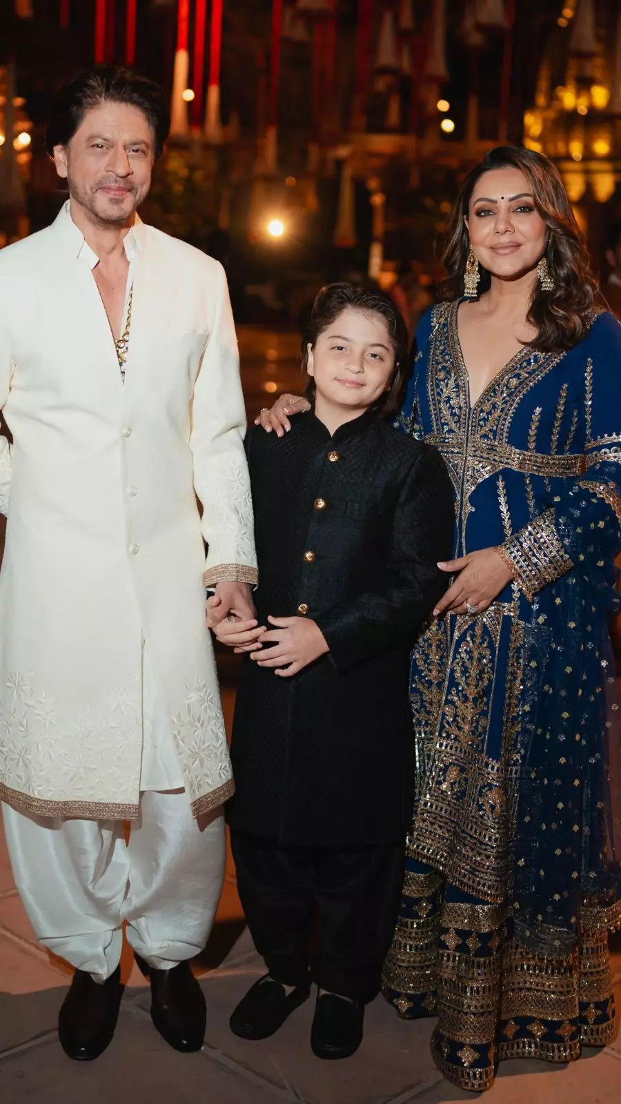 Shah Rukh Khan Gauri Khan AbRam Khan