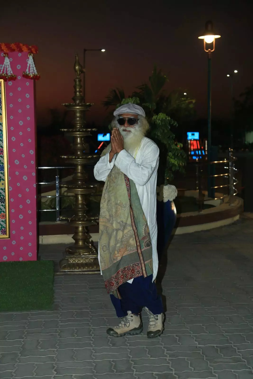 Sadhguru Arrives