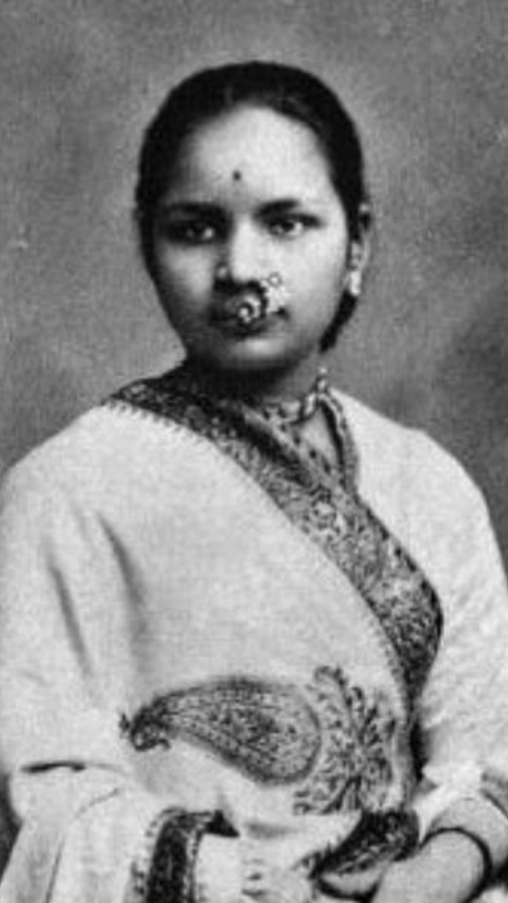 First Woman Doctor in India Anandibai Joshis Biography Achievements  More 