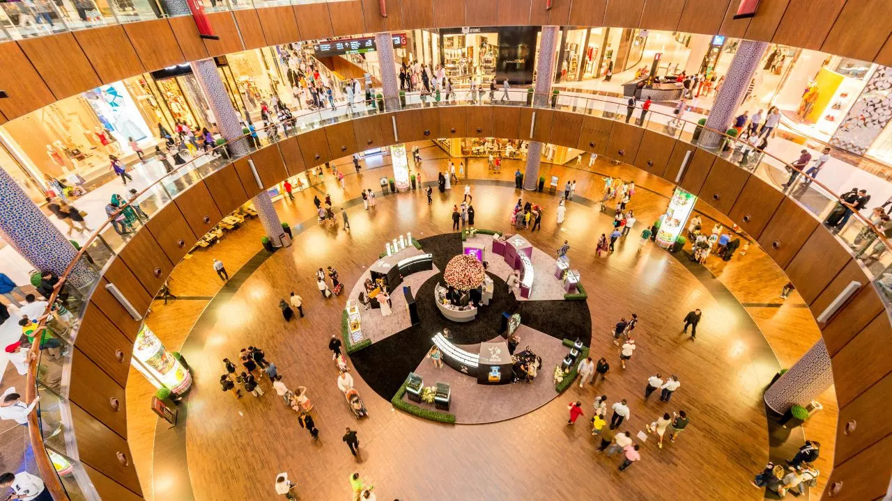 Shop Like Royalty At Dubai Mall 