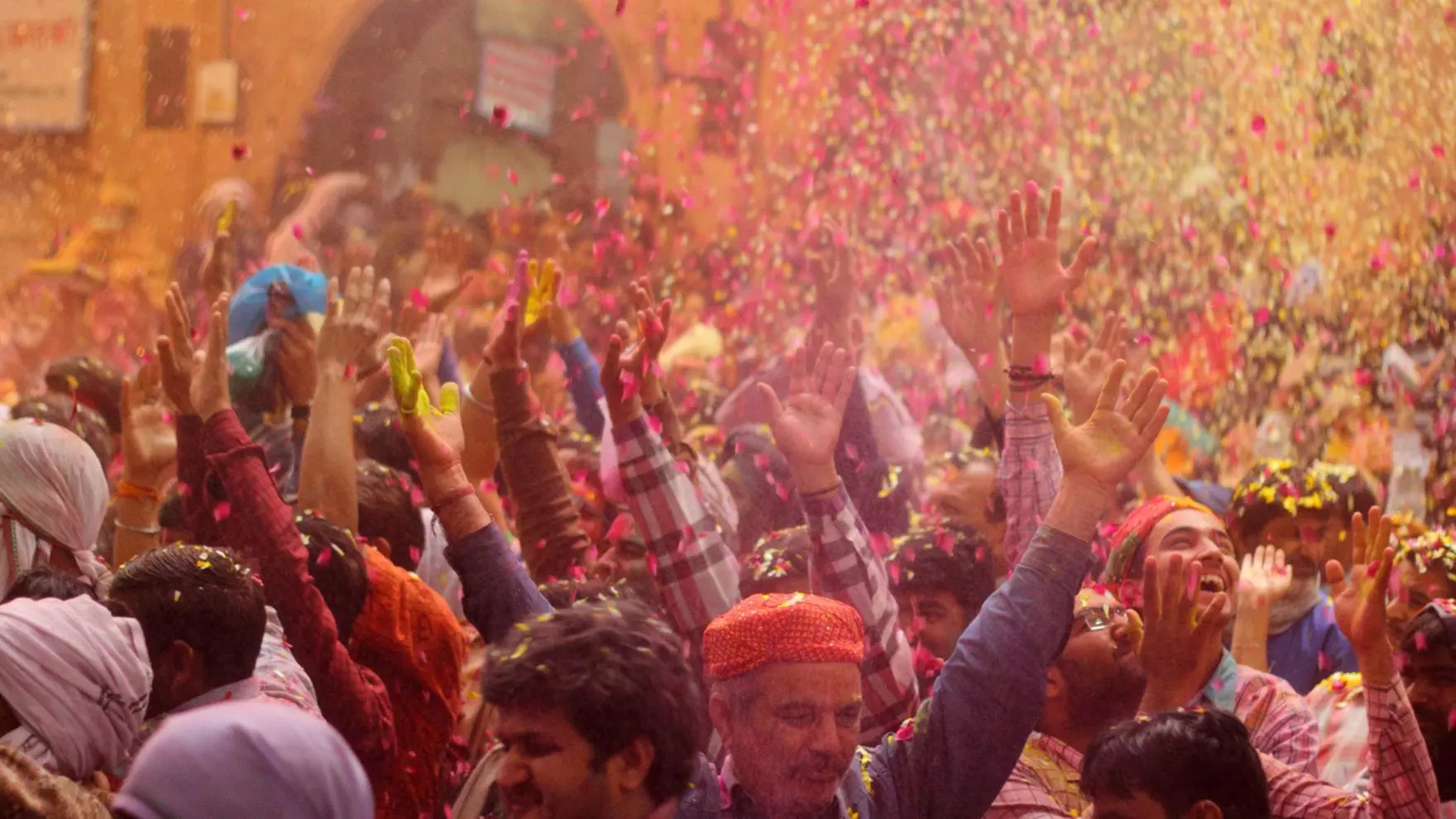 Phoolwali Holi at Banke Bihari Temple Vrindavan