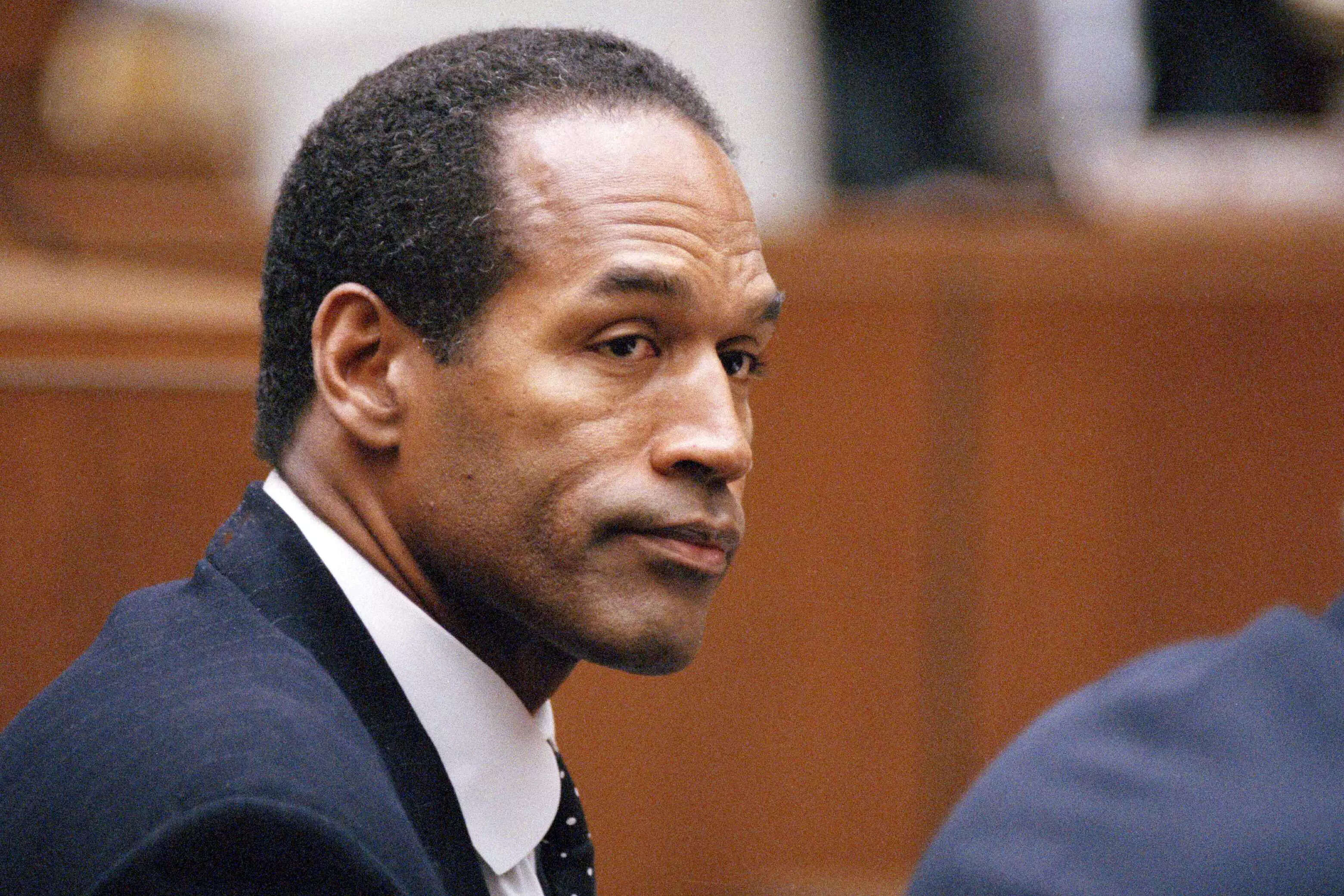 What The Oj Simpson Crime Scene Photos Really Show - 3g60gjv