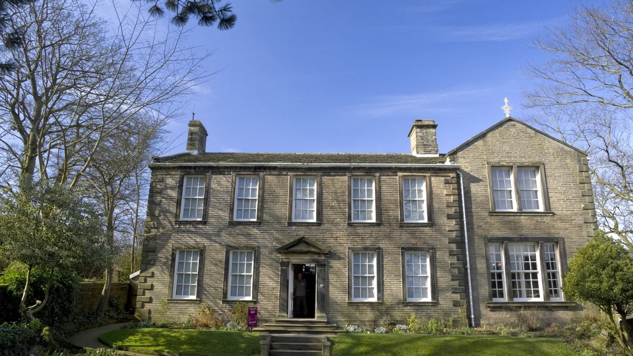 Bronte Sisters - Bronte Parsonage Museum Haworth England