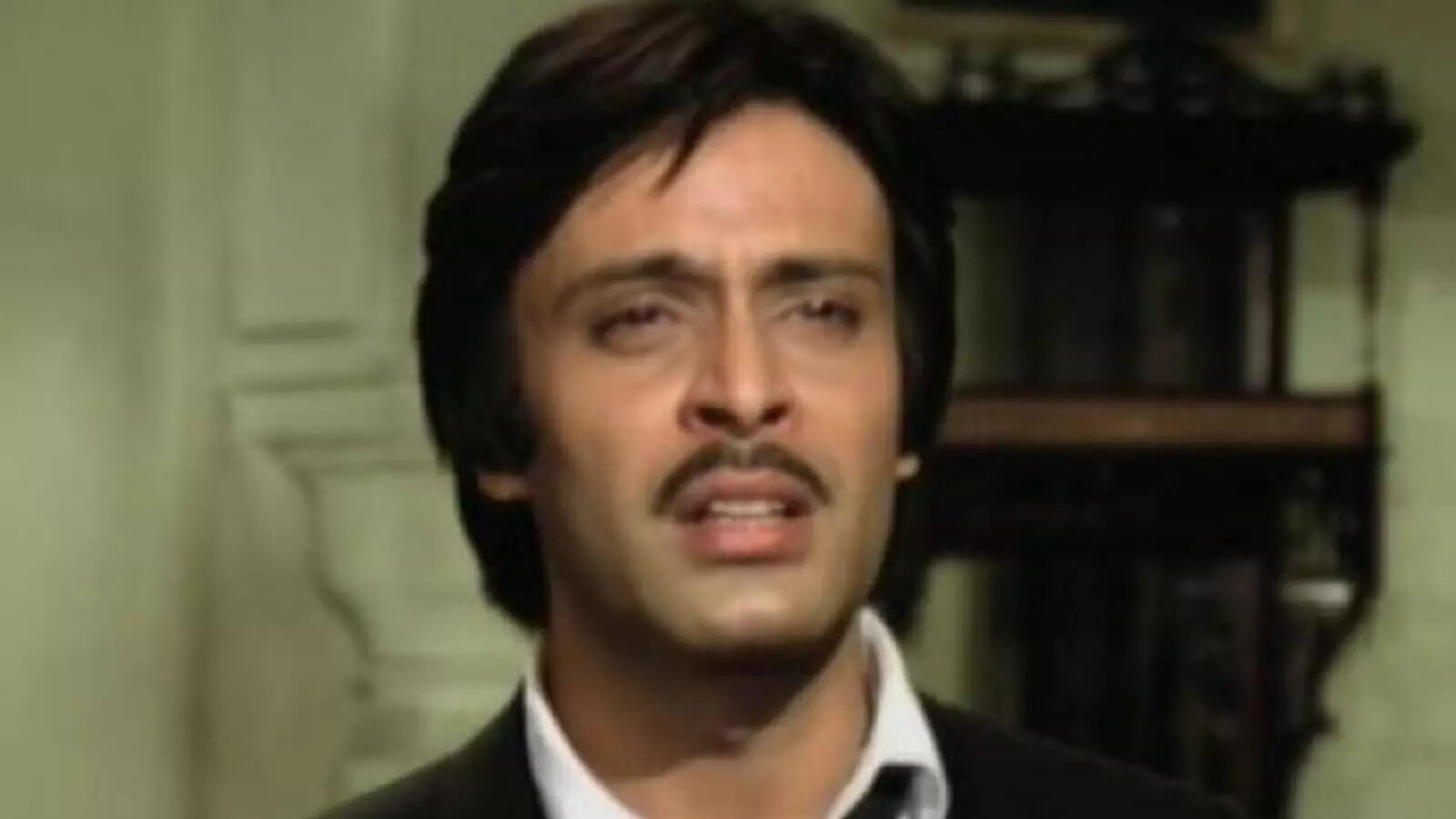 Deepak Parashar: 'I Still Have Feelings For Zeenat Aman, Fell In Love ...