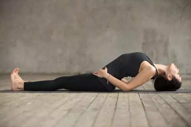 मत्स्य आसन Fish Pose