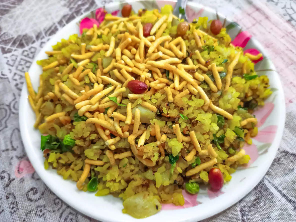 World Poha Day, History Of The Indian Breakfast Everyone Loves To Hate ...