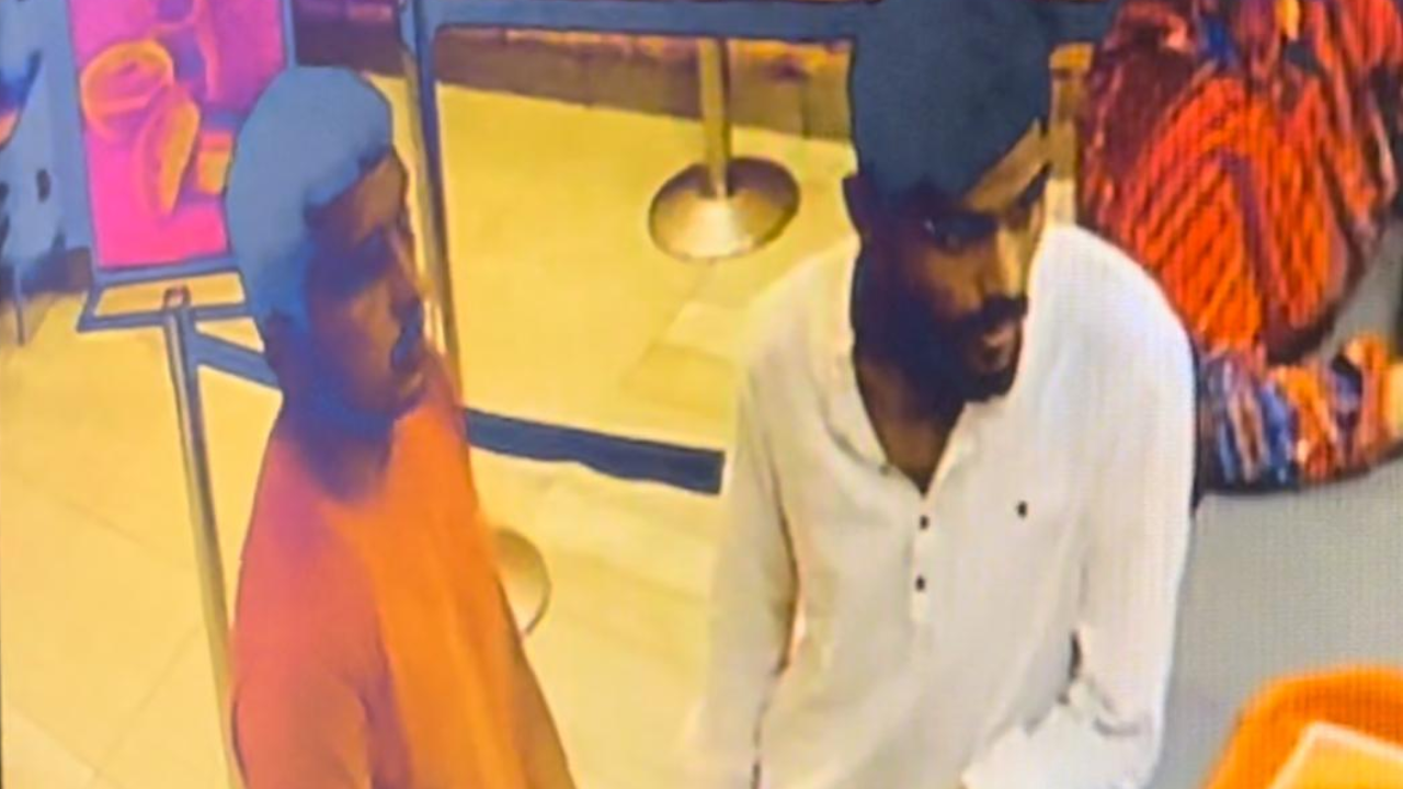 Delhi Rajouri Garden Firing CCTV Reveals Victim Sitting With Accused