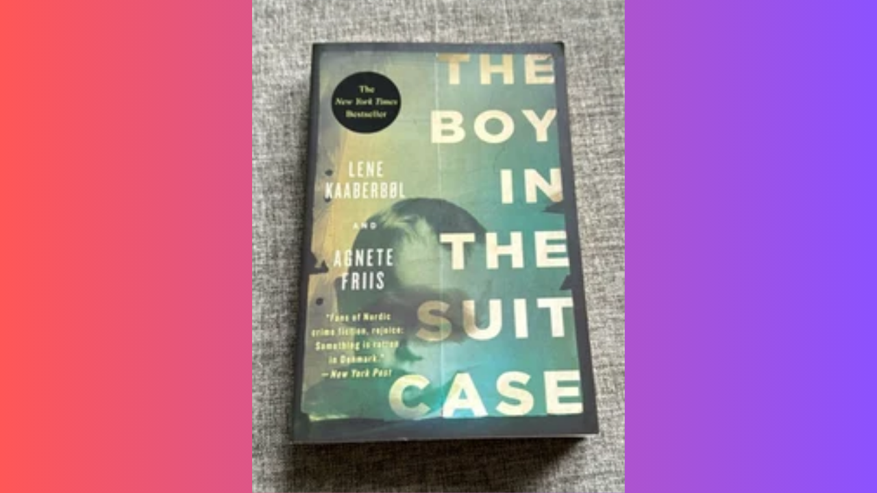 strongThe Boy in the Suitcase by Lene Kaaberbol and Agnete Friisstrong
