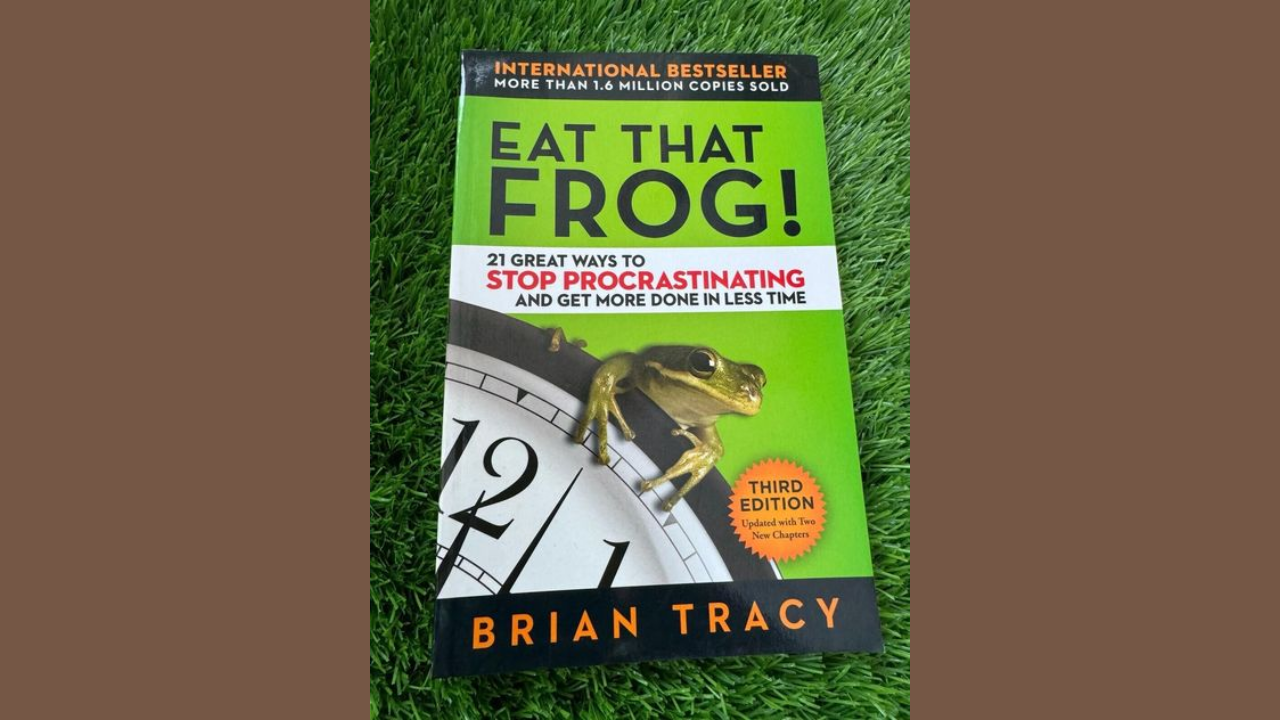 strongEat That Frog by Brian Tracystrong