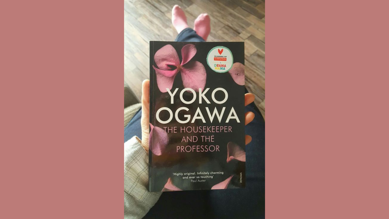 strongThe Housekeeper and the Professor by Yoko Ogawastrong