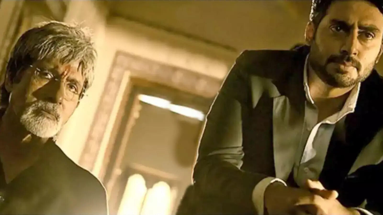 Abhishek Bachchan played Amitabh Bachchan39s son in Sarkar