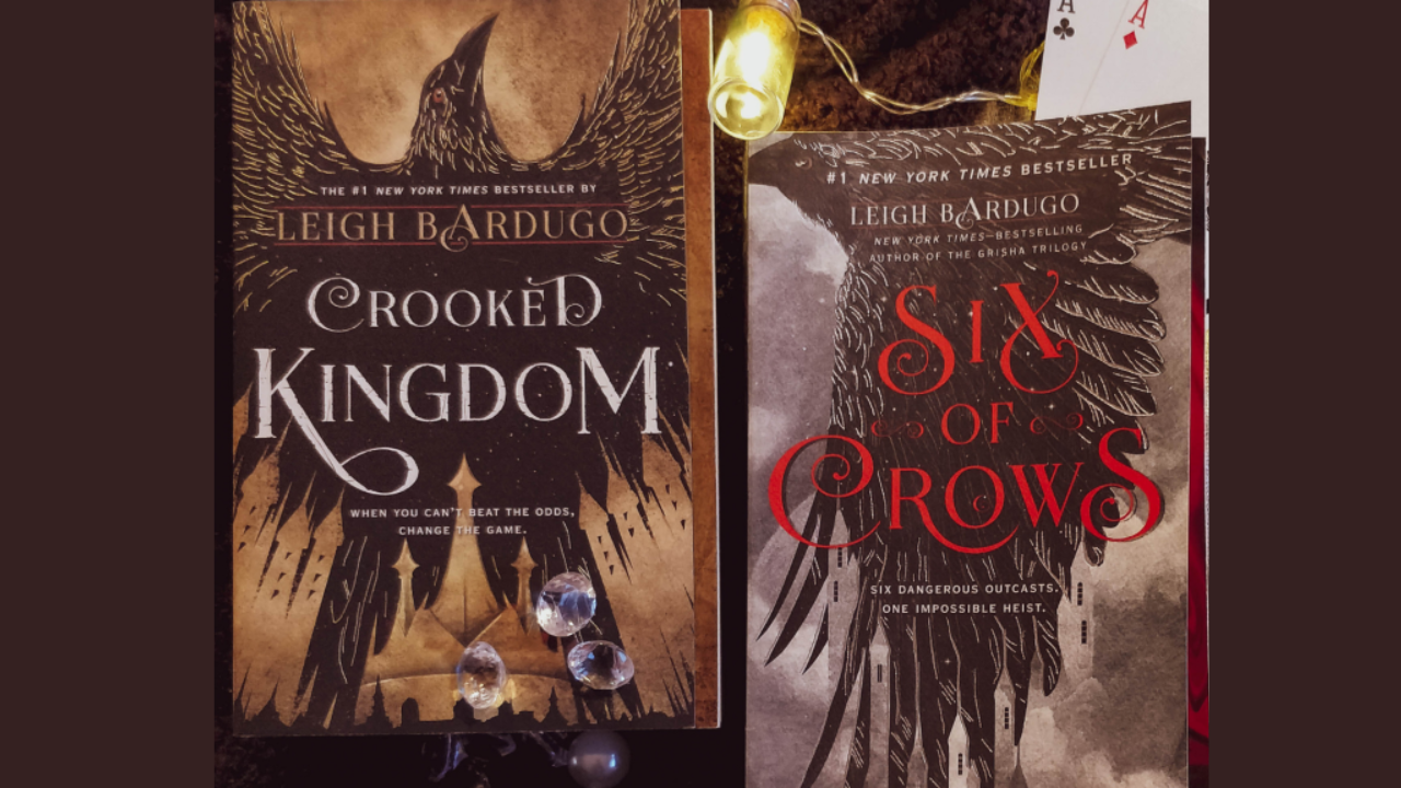 strongSix of Crows by Leigh Bardugostrong