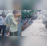 Gujarat Rains Devotees Carried In Palkis Amid Downpour - Video